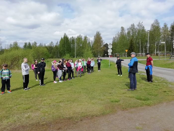 Päivän avaus koululaisille